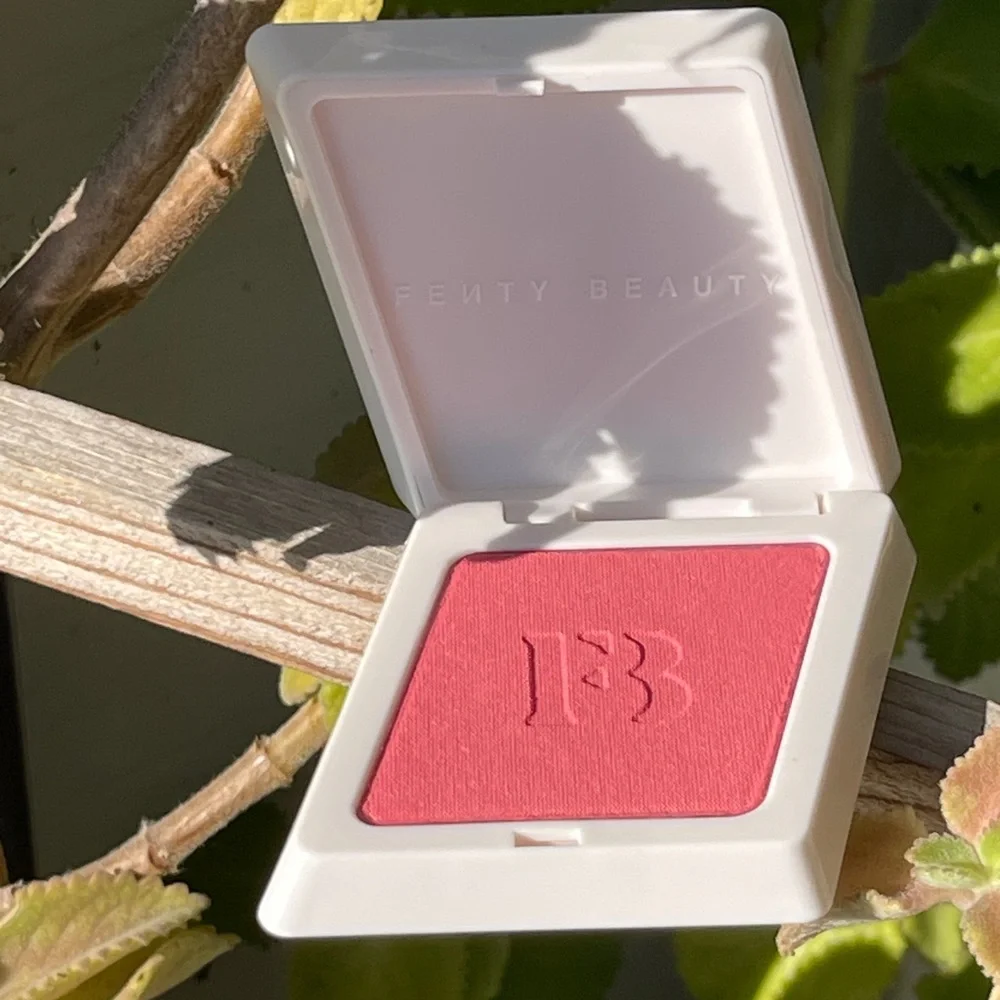 FENTY BEAUTY Fenty Cheek Suede Powder Blush In Petal Poppin’ (Baby Pink)